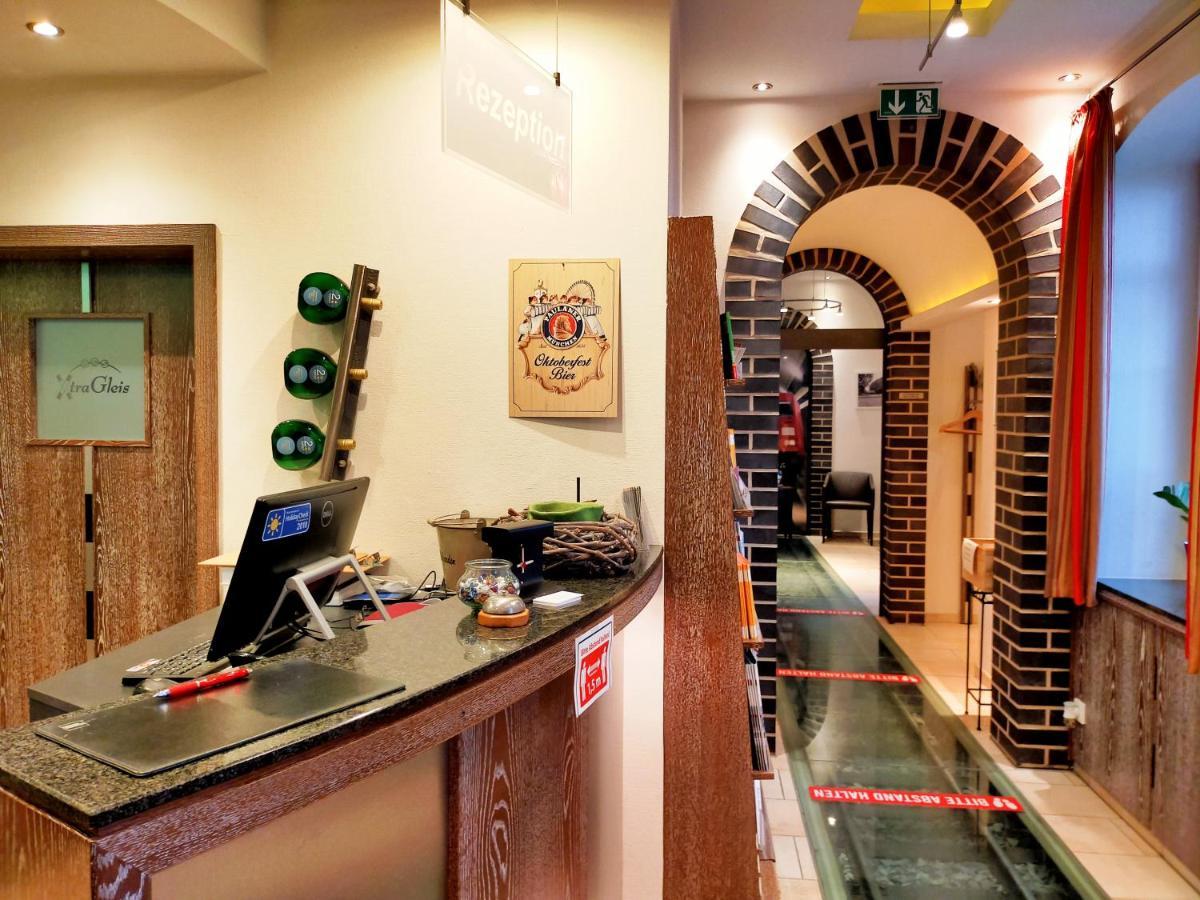 Hotel Xtra Gleis Хёрстель Экстерьер фото