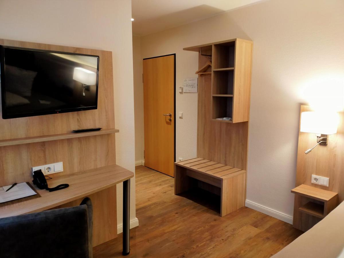 Hotel Xtra Gleis Хёрстель Экстерьер фото