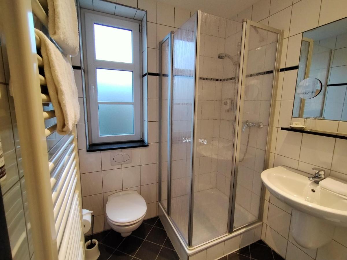Hotel Xtra Gleis Хёрстель Экстерьер фото