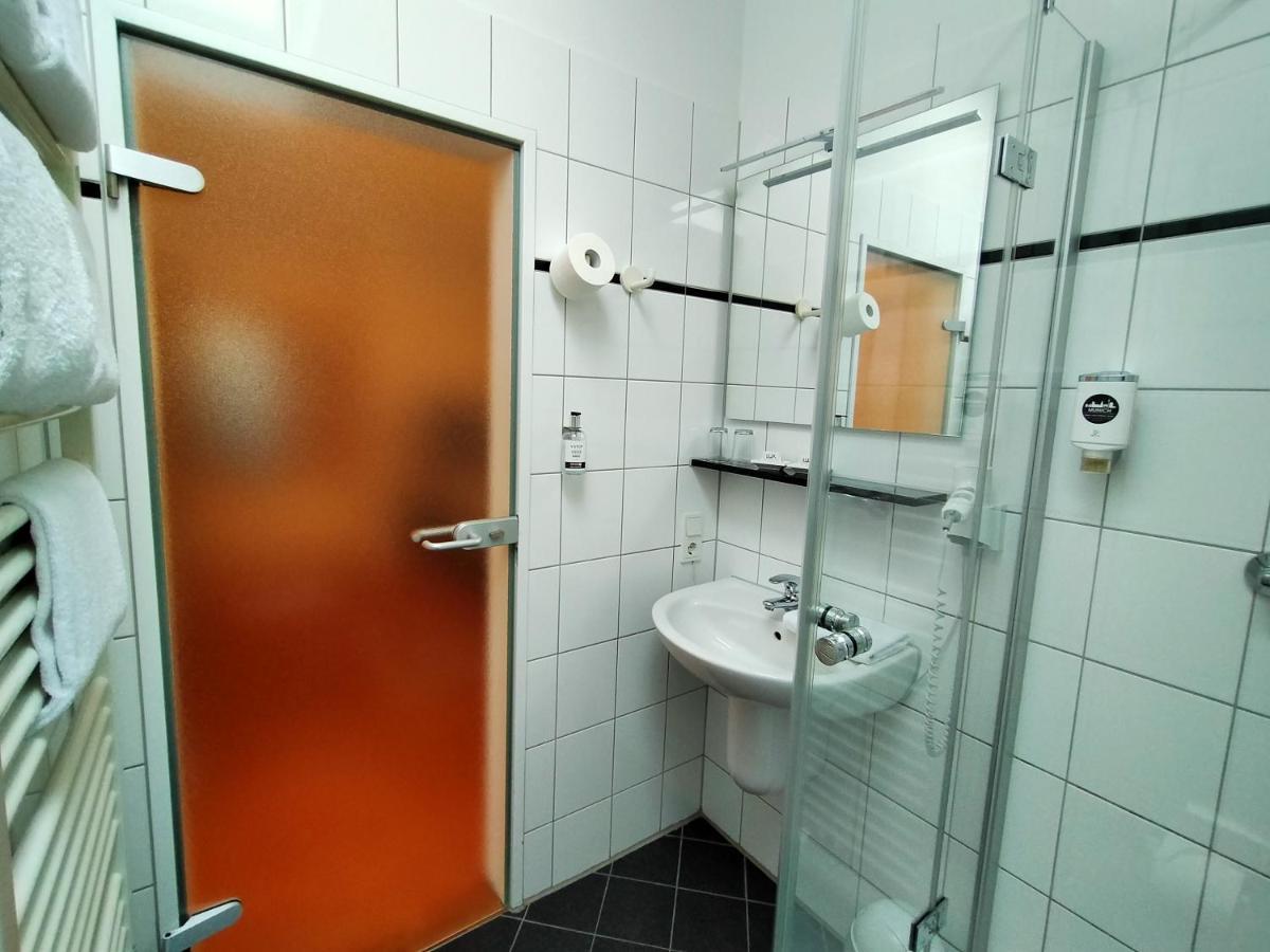 Hotel Xtra Gleis Хёрстель Экстерьер фото