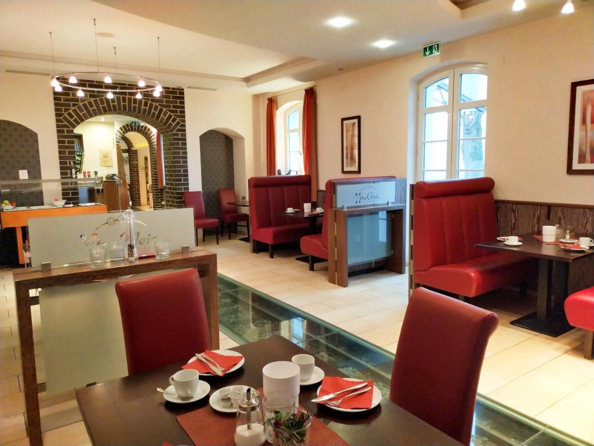 Hotel Xtra Gleis Хёрстель Экстерьер фото